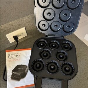 Wolfgang Puck Mini Bundt Cake Maker